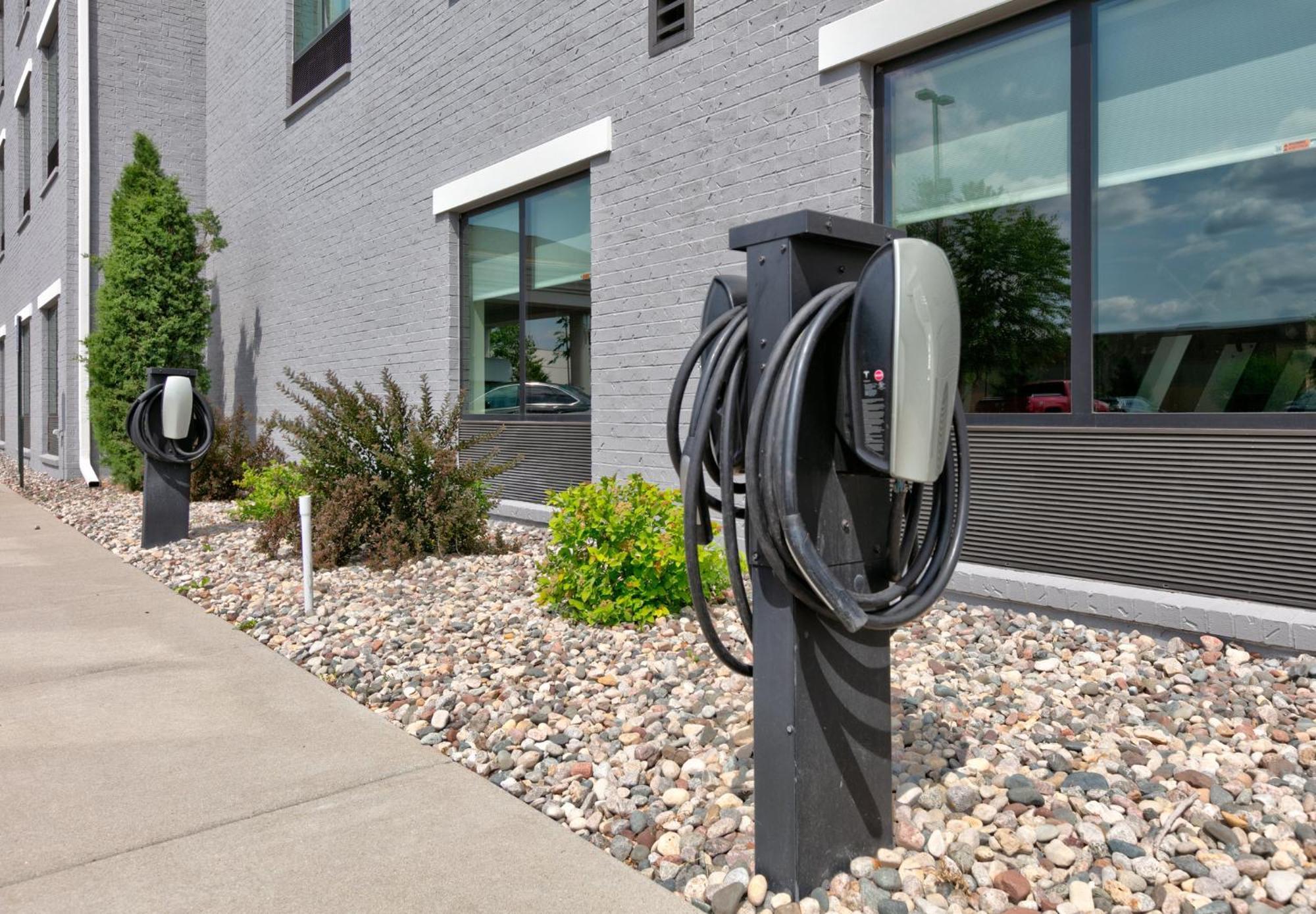 Holiday Inn Express Hotel & Suites Shakopee By Ihg Exterior photo